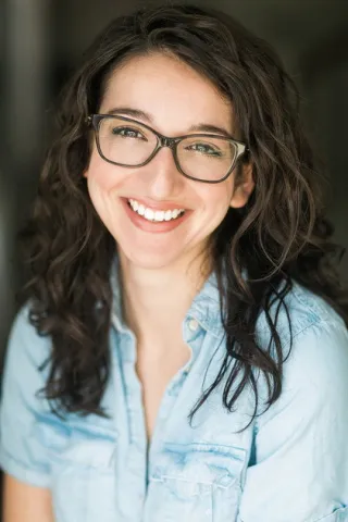 Ashley Lauren Thomas